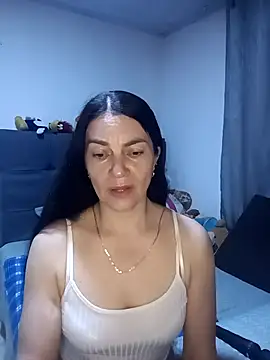 Snapshot of renata_hot1 chatting on April 17, 2026, 12:57 am renata hot1 online show from April 17, 2026, 12:57 am
