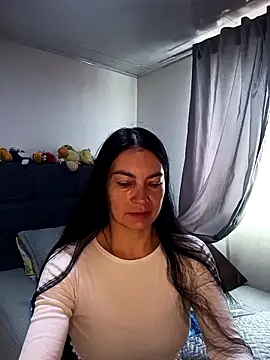 Snapshot of renata_hot1 chatting on April 17, 2026, 1:14 pm renata hot1 online show from April 17, 2026, 1:14 pm