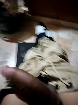 Snapshot of Ger0nim05 chatting on October 5, 2025, 4:44 am Ger0nim05 online show from October 5, 2025, 4:44 am