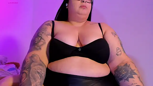 Snapshot of Apriilpeach_ chatting on December 17, 2025, 5:41 pm Apriilpeach online show from December 17, 2025, 5:41 pm