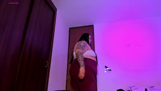 Snapshot of Apriilpeach_ chatting on December 19, 2025, 5:20 pm Apriilpeach online show from December 19, 2025, 5:20 pm