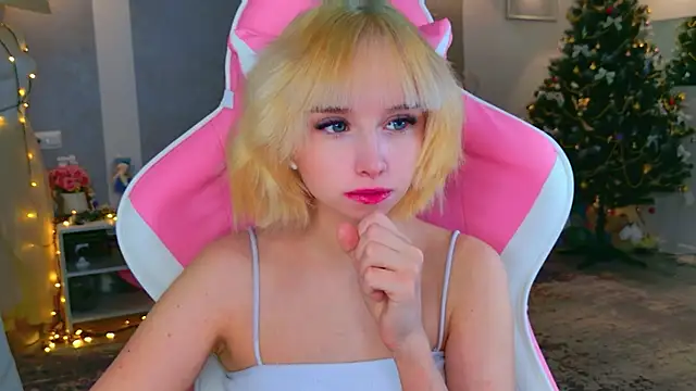 b4by LoL1 online show from January 13, 2026, 2:55 pm