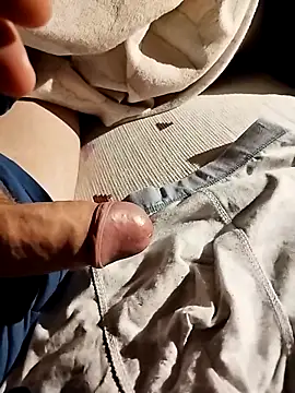 Grig1982 online show from April 4, 2026, 7:00 pm