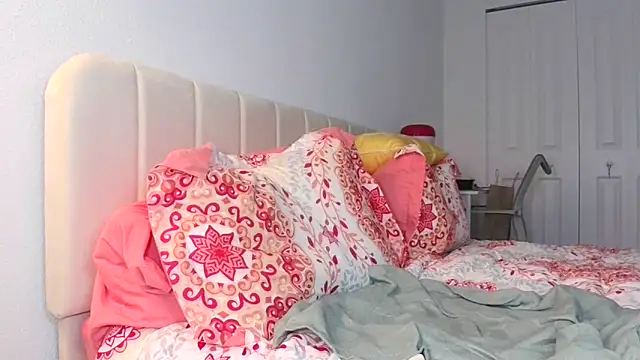 Snapshot of MistressLava_Femdom chatting on February 10, 2026, 1:04 pm MistressLava Femdom online show from February 10, 2026, 1:04 pm