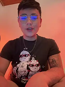 Ashley Chriss online show from December 23, 2024, 3:40 am