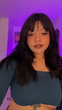 Ashley Chriss online show from May 17, 2026, 6:44 am
