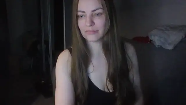 AnnaDiamond1 online show from April 17, 2026, 9:51 pm