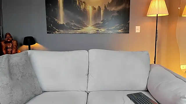 ApoloMakris online show from February 5, 2026, 8:57 pm