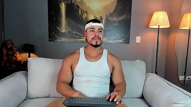 Snapshot of ApoloMakris chatting on May 6, 2026, 7:08 pm ApoloMakris online show from May 6, 2026, 7:08 pm