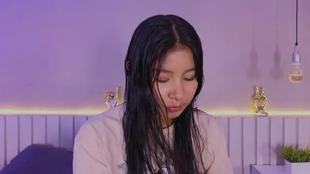 Aida moreno online show from November 5, 2025, 11:21 am