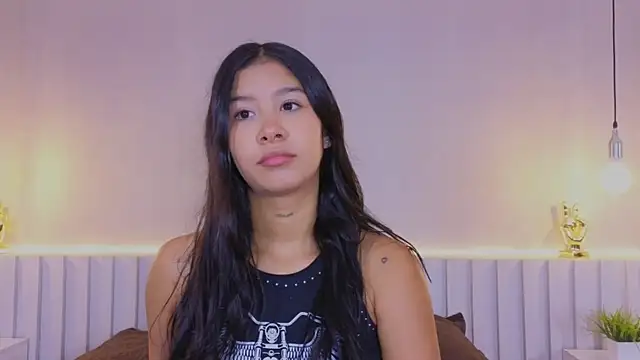 Aida moreno online show from November 11, 2025, 11:43 am