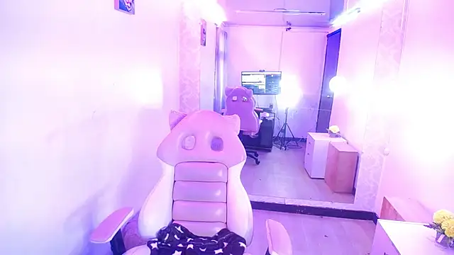 Snapshot of ailyn_miranda chatting on January 20, 2025, 10:37 pm ailyn miranda online show from January 20, 2025, 10:37 pm