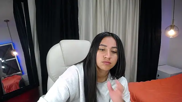 Snapshot of ailyn_miranda chatting on March 2, 2025, 9:10 am ailyn miranda online show from March 2, 2025, 9:10 am