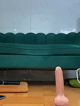 Snapshot of Bella_babei01 chatting on January 9, 2025, 5:43 pm Bella babei01 online show from January 9, 2025, 5:43 pm