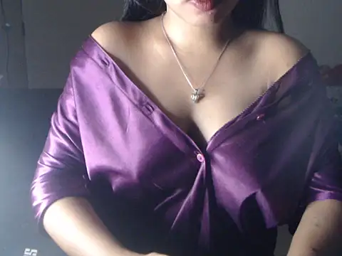 Snapshot of DevilErin chatting on November 9, 2025, 1:42 pm DevilErin online show from November 9, 2025, 1:42 pm