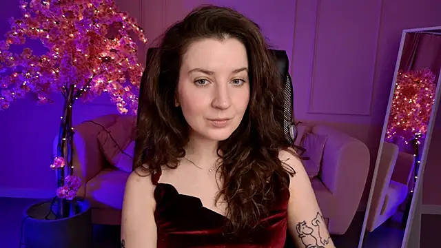 JackieByrd online show from October 7, 2025, 1:52 pm