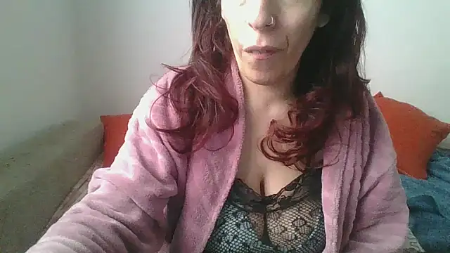 hairygirl80 online show from November 13, 2025, 9:52 am