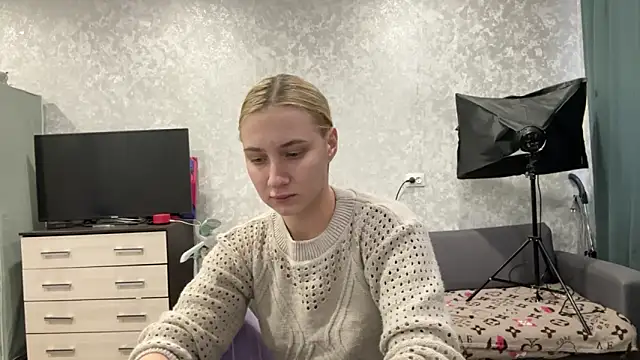 AnneBall online show from January 23, 2025, 12:19 pm