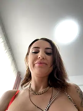 madonnaaaa online show from September 21, 2025, 11:01 am