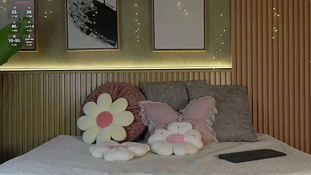 Snapshot of nina_soul chatting on March 27, 2026, 12:16 pm nina soul online show from March 27, 2026, 12:16 pm