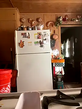 SmokingSloth online show from December 21, 2025, 9:11 pm