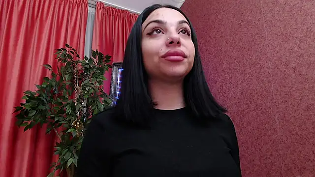 MissJuliax online show from December 23, 2025, 7:28 am