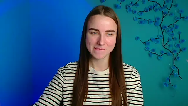 Eva Janee online show from April 1, 2026, 5:30 am