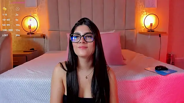 Amy-Saenz online show from November 21, 2025, 3:00 pm