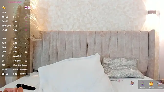 Snapshot of mia_lourence chatting on October 11, 2025, 12:47 pm mia lourence online show from October 11, 2025, 12:47 pm