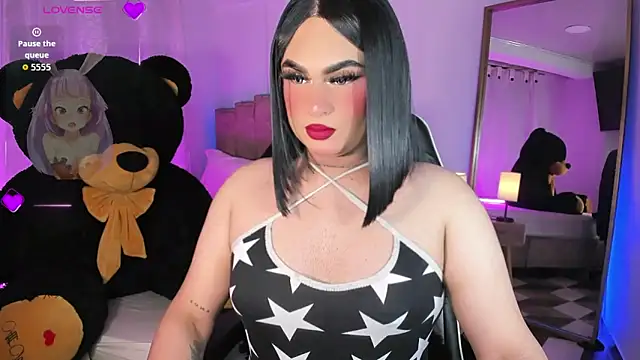 alexia mattel online show from November 6, 2025, 8:21 pm