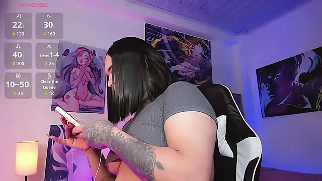 Snapshot of alexia_mattel chatting on February 6, 2026, 1:32 am alexia mattel online show from February 6, 2026, 1:32 am