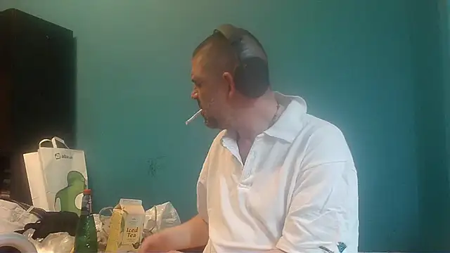 YouWantMe666 online show from May 20, 2026, 4:46 pm