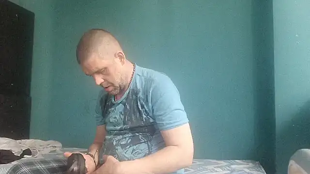 YouWantMe666 online show from May 21, 2026, 8:10 am