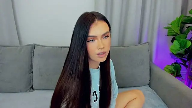 sexyangeloux online show from February 8, 2026, 10:24 pm