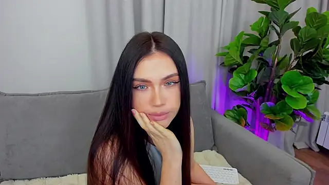 sexyangeloux online show from April 4, 2026, 10:18 pm