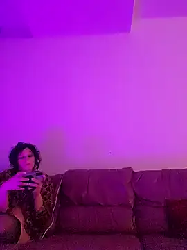 Snapshot of longthicknslick chatting on December 8, 2024, 2:07 am longthicknslick online show from December 8, 2024, 2:07 am