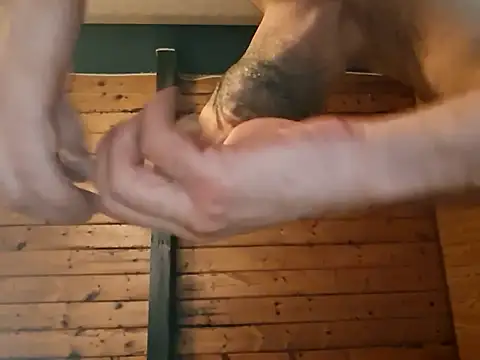 Snapshot of longthicknslick chatting on November 12, 2025, 8:15 am longthicknslick online show from November 12, 2025, 8:15 am