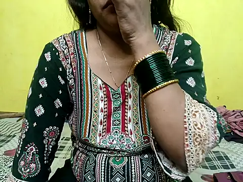 Sexyranibhabhi online show from November 26, 2025, 3:07 am