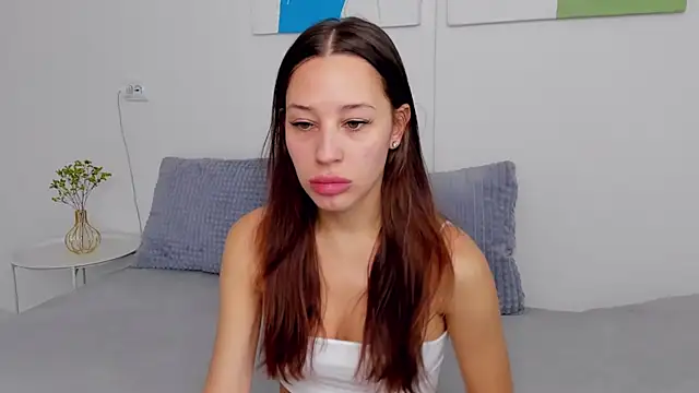 SelenaRousey online show from November 13, 2025, 7:18 am