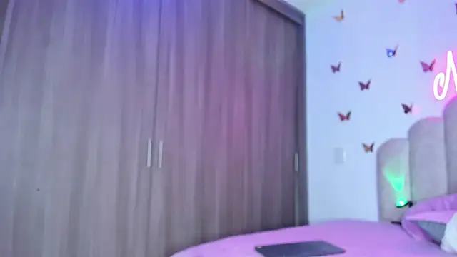 NaomiAsha online show from September 14, 2025, 11:20 am