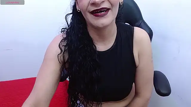 AlexandraJones  online show from October 16, 2025, 3:51 am