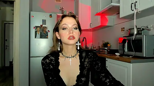 Niky  Jess online show from February 10, 2025, 11:46 am