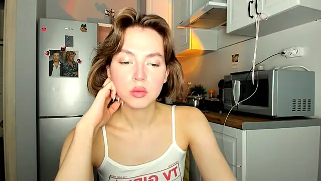 Niky  Jess online show from March 6, 2025, 8:19 am