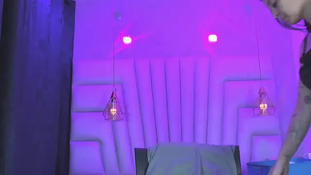 AngelaaCute  online show from April 6, 2026, 12:06 pm