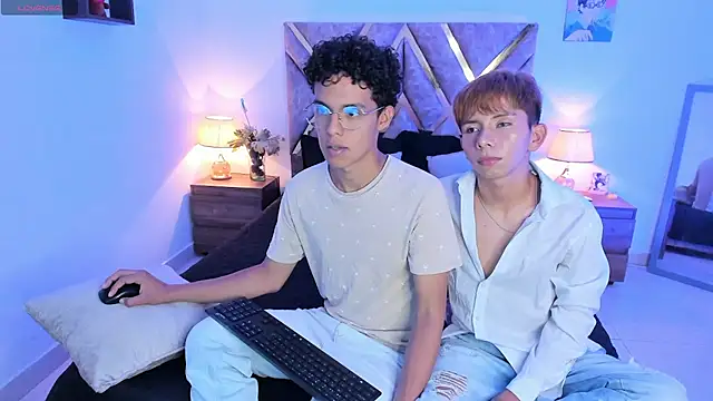 Snapshot of nickolas_moon chatting on November 10, 2025, 10:31 pm nickolas moon online show from November 10, 2025, 10:31 pm