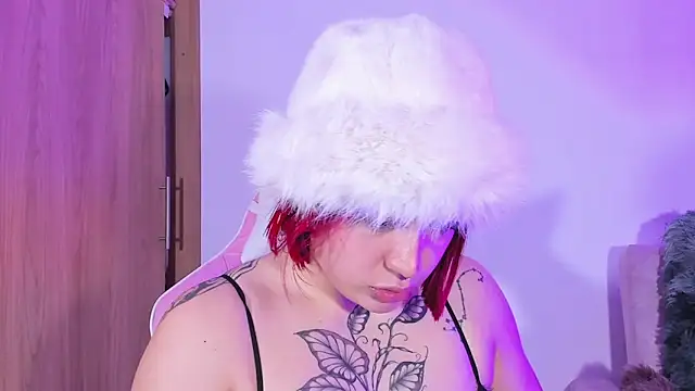 Snapshot of annika_taylor chatting on March 4, 2025, 4:06 am annika taylor online show from March 4, 2025, 4:06 am