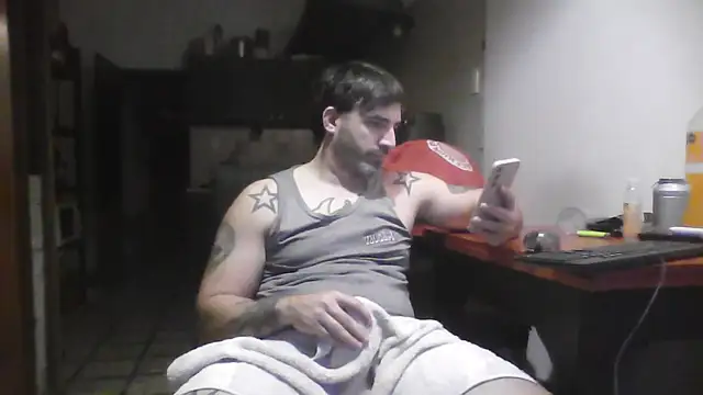 ozzypsico13 online show from April 12, 2026, 1:21 am