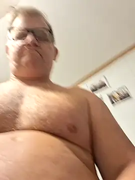 Snapshot of J83560Jason chatting on October 17, 2025, 7:38 pm J83560Jason online show from October 17, 2025, 7:38 pm