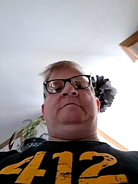 Snapshot of J83560Jason chatting on October 19, 2025, 4:51 pm J83560Jason online show from October 19, 2025, 4:51 pm