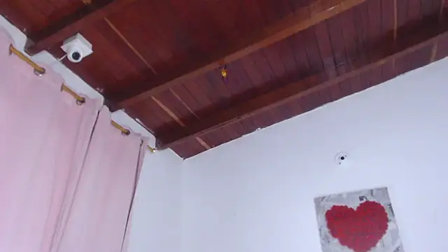 Amara Red online show from October 24, 2025, 2:19 am